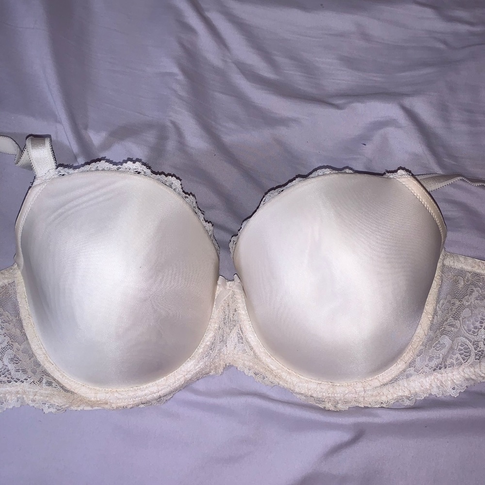 Victoria’s Secret Bra with Lace Band